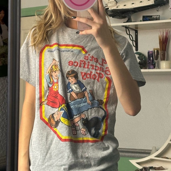 Spirit Halloween Tshirt! - Picture 1 of 3